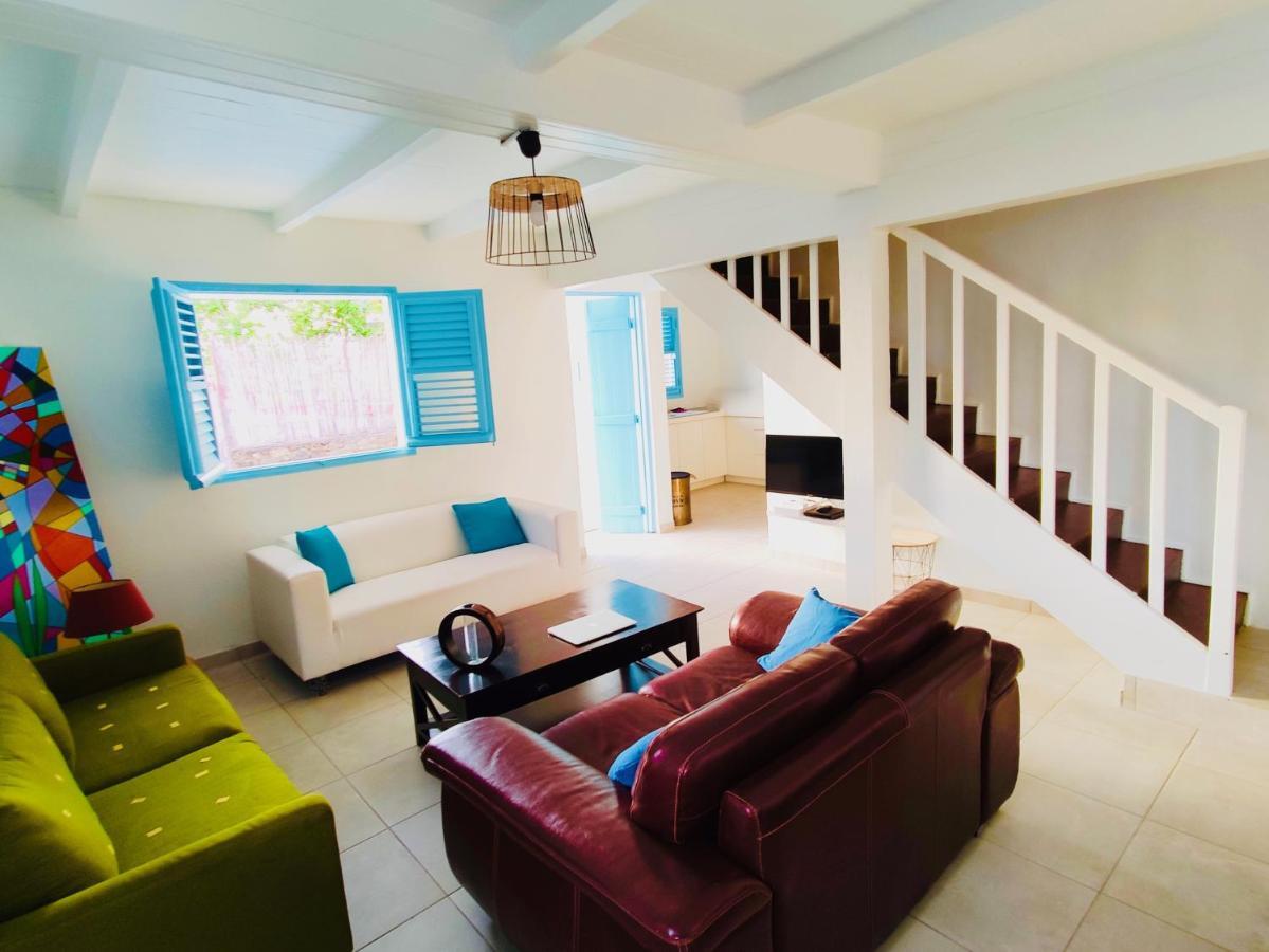 Location Maison Bleue Avec Piscine Privative Au Carbet Martinique Le Carbet Zewnętrze zdjęcie
