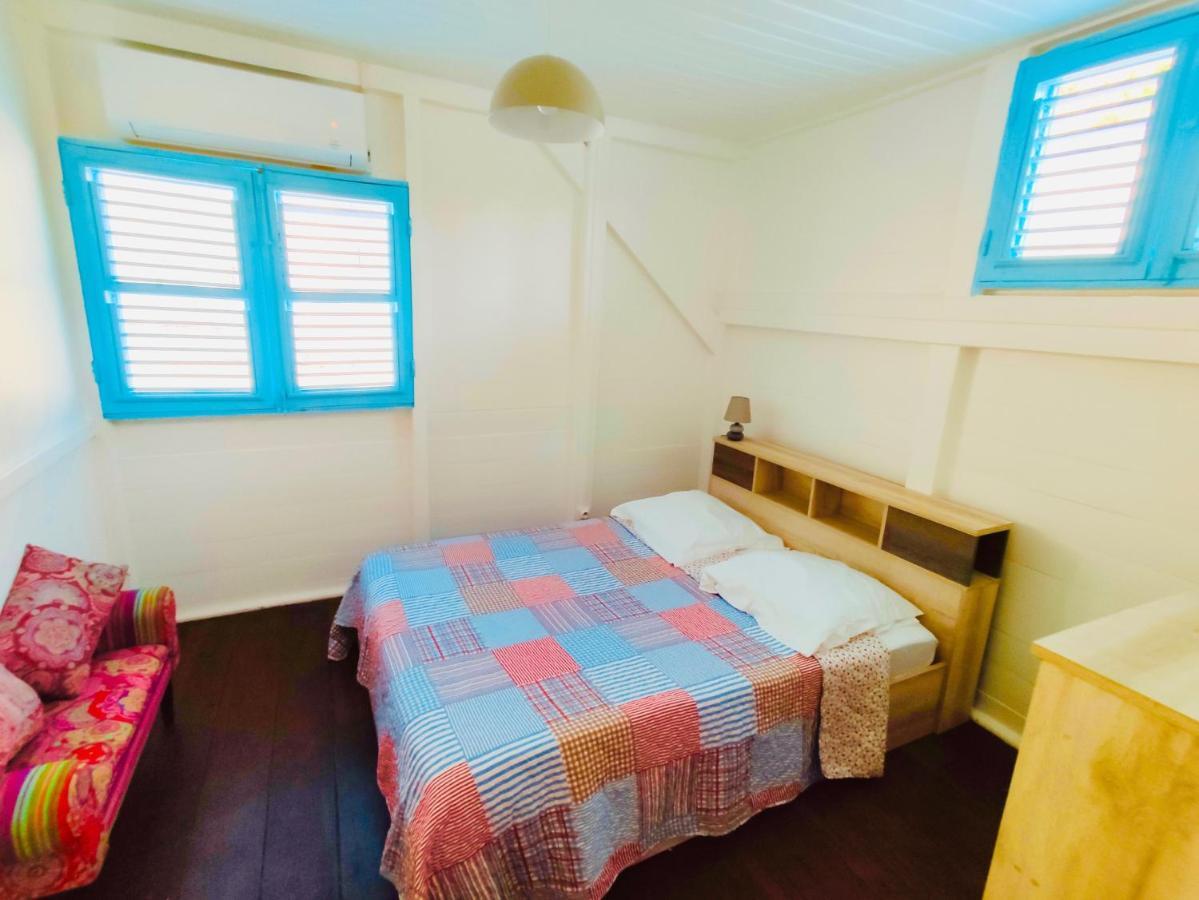 Location Maison Bleue Avec Piscine Privative Au Carbet Martinique Le Carbet Zewnętrze zdjęcie