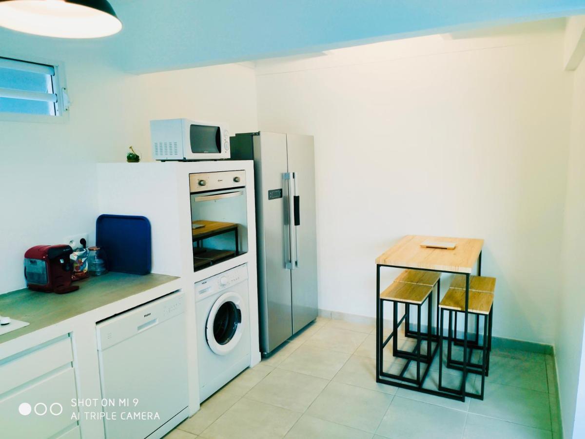 Location Maison Bleue Avec Piscine Privative Au Carbet Martinique Le Carbet Zewnętrze zdjęcie